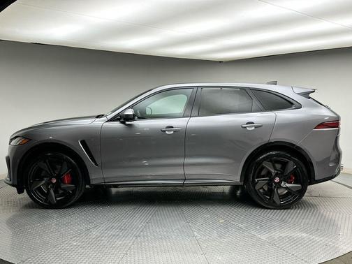 2023 Jaguar F-PACE SVR P550 AWD Automatic