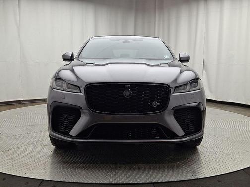 2023 Jaguar F-PACE SVR P550 AWD Automatic