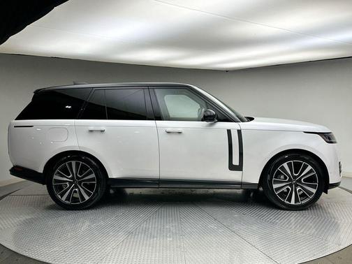 2024 Land Rover Range Rover P400 SE