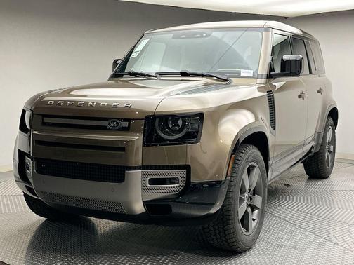 2025 Land Rover Defender X-Dynamic SE
