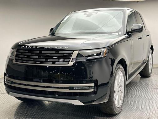 2025 Land Rover Range Rover P400 SE