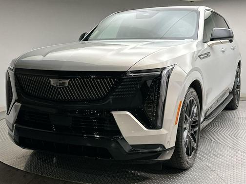 2025 Cadillac Escalade IQ Sport 2