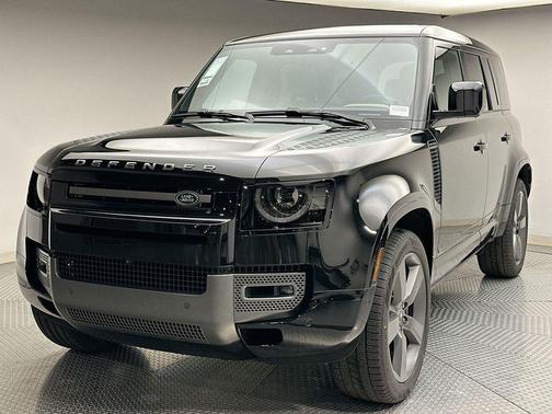 2025 Land Rover Defender 110 V8