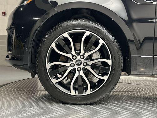 2021 Land Rover Range Rover Sport HSE Silver Edition