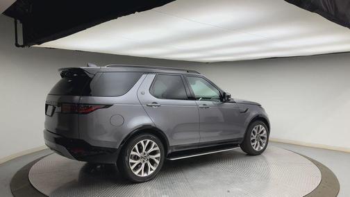 Eiger Grey 2026 Land Rover Discovery GEMINI EDITION