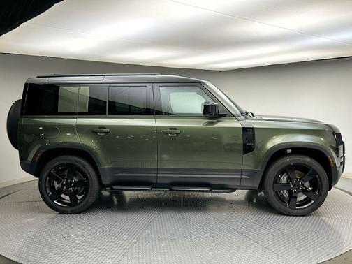 2026 Land Rover Defender