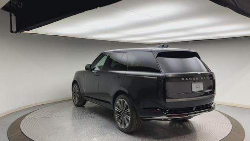 2026 Land Rover Range Rover P530 SE