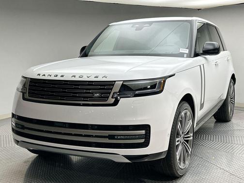 2025 Land Rover Range Rover P400 SE