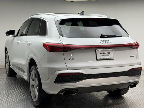 2025 Audi Q5 2.0T quattro Premium