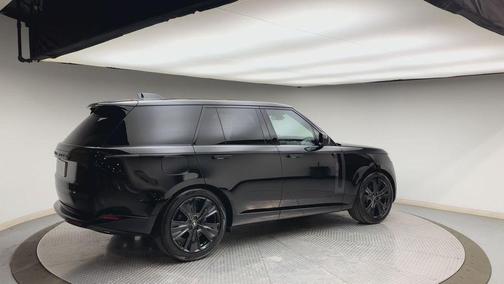 2025 Land Rover Range Rover P400 SE