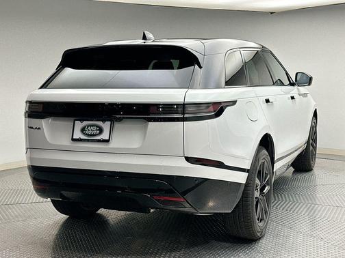 2026 Land Rover Range Rover Velar P400 Dynamic SE