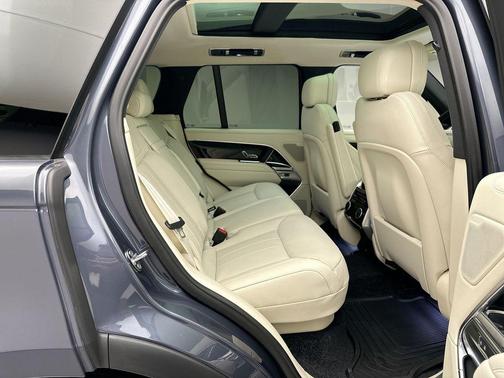 2025 Land Rover Range Rover P530 SE