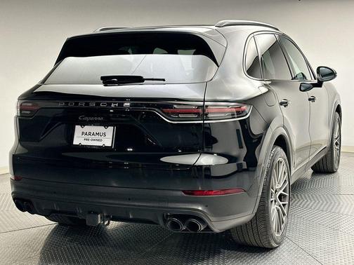 2022 Porsche Cayenne Cayenne