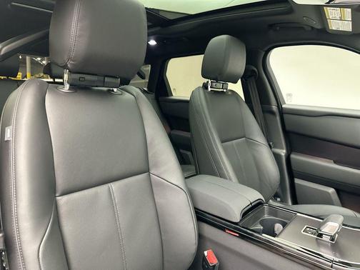 2026 Land Rover Range Rover Velar P400 Dynamic SE