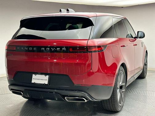 2025 Land Rover Range Rover Sport SE