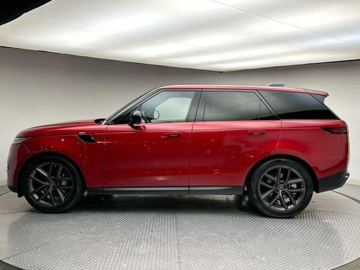 2025 Land Rover Range Rover Sport SE