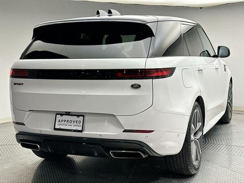 2023 Land Rover Range Rover Sport SE