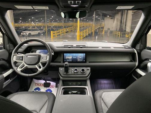 2023 Land Rover Defender 110 X-Dynamic SE