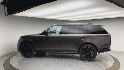 Charente Grey 2026 Land Rover Range Rover P400 SE 7 Seat