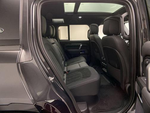 2023 Land Rover Defender 90 X-Dynamic SE