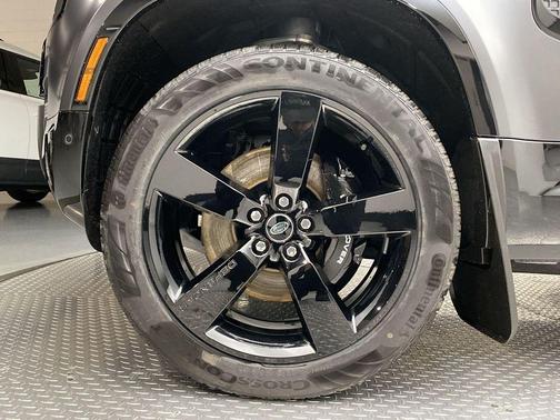 2023 Land Rover Defender 90 X-Dynamic SE