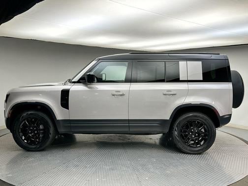 2026 Land Rover Defender S