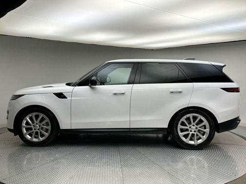 2024 Land Rover Range Rover Sport SE