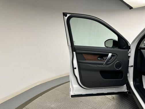 2024 Land Rover Discovery Sport Core S