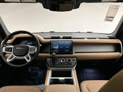 2025 Land Rover Defender 110 P300