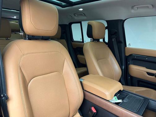 2023 Land Rover Defender 130 First Edition
