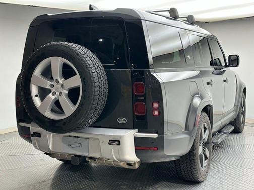 2023 Land Rover Defender 130 First Edition
