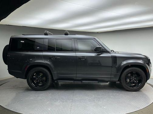 2023 Land Rover Defender 130 First Edition