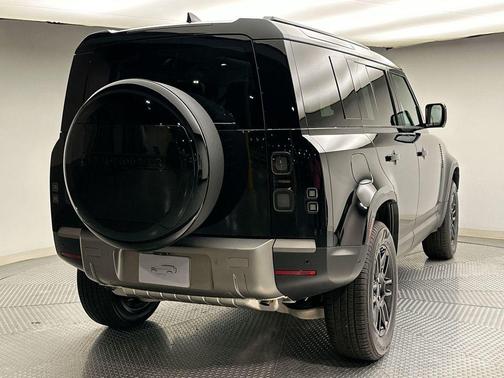 2026 Land Rover Defender