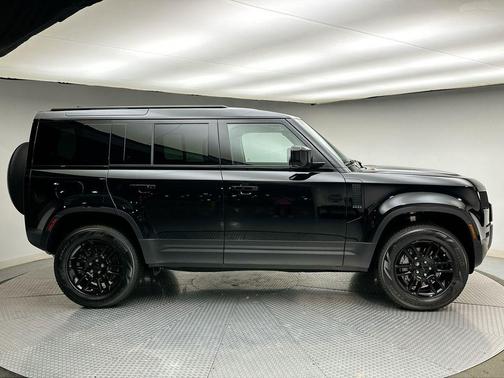 2026 Land Rover Defender