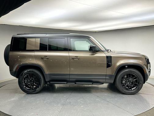 2026 Land Rover Defender