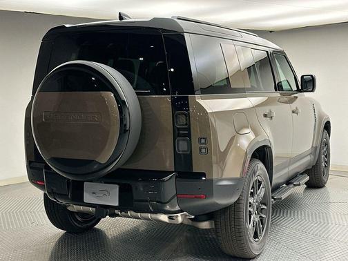 2026 Land Rover Defender