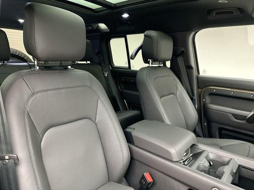 2026 Land Rover Defender