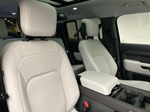 2026 Land Rover Defender