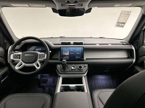 2025 Land Rover Defender 110 P400 S