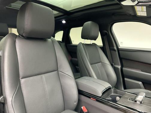 2026 Land Rover Range Rover Velar P400 Dynamic SE