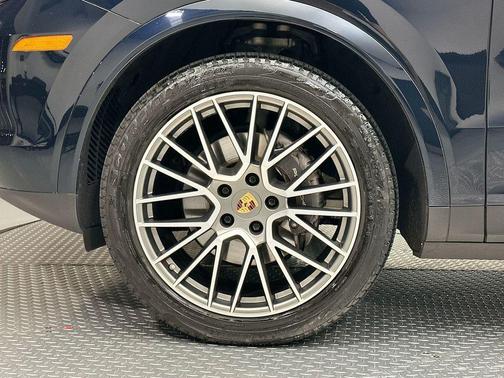 2023 Porsche Cayenne Cayenne