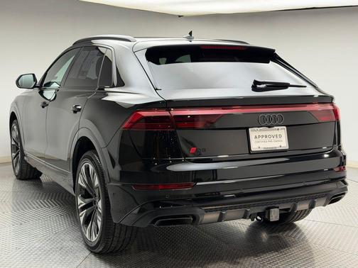 2025 Audi Q8 55 Premium