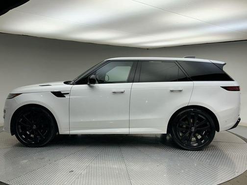 2024 Land Rover Range Rover Sport SE