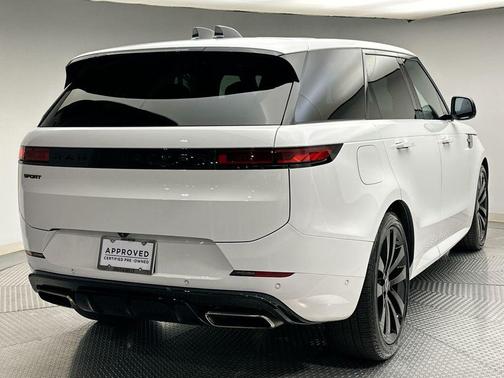 2024 Land Rover Range Rover Sport SE