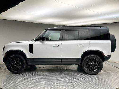2026 Land Rover Defender