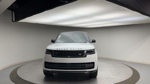 2024 Land Rover Range Rover P530 SE