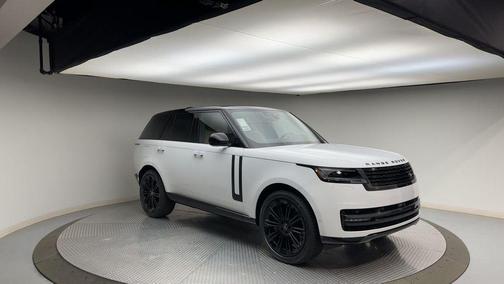 2024 Land Rover Range Rover P530 SE