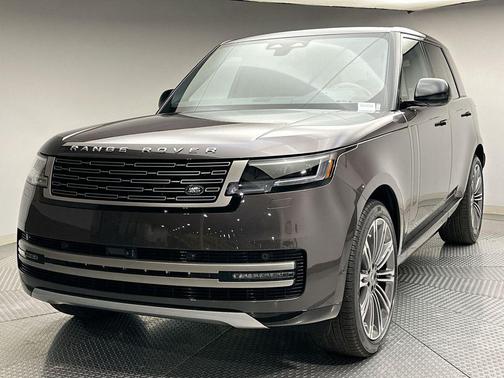 2025 Land Rover Range Rover P530 SE