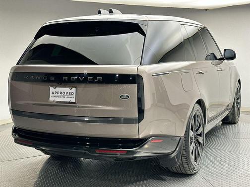 2023 Land Rover Range Rover P530 SE