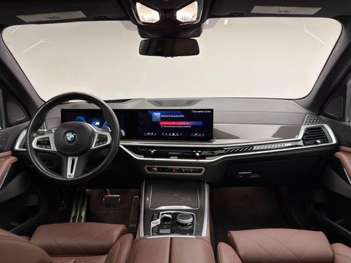 2024 BMW X5 M60i